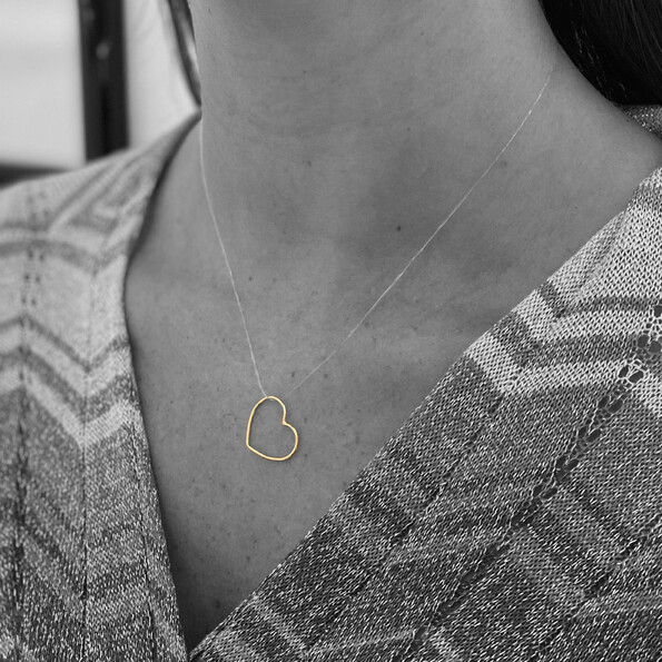 Invisibile wire heart in 18kt solid gold