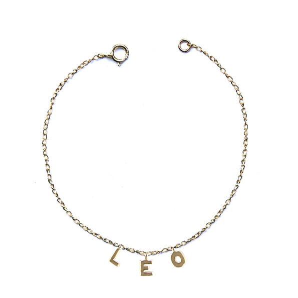 Customizable name micro letters bracelet in 18kt solid gold