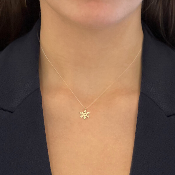 Invisibile snowflake in 18kt solid gold